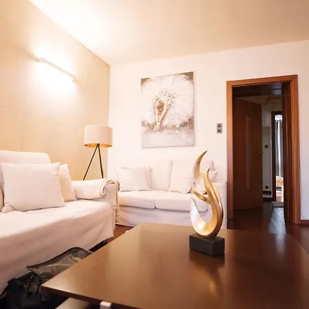 Clicktheflat Ceremony Old Town